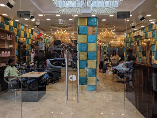 Hair Palace — styling floor overview